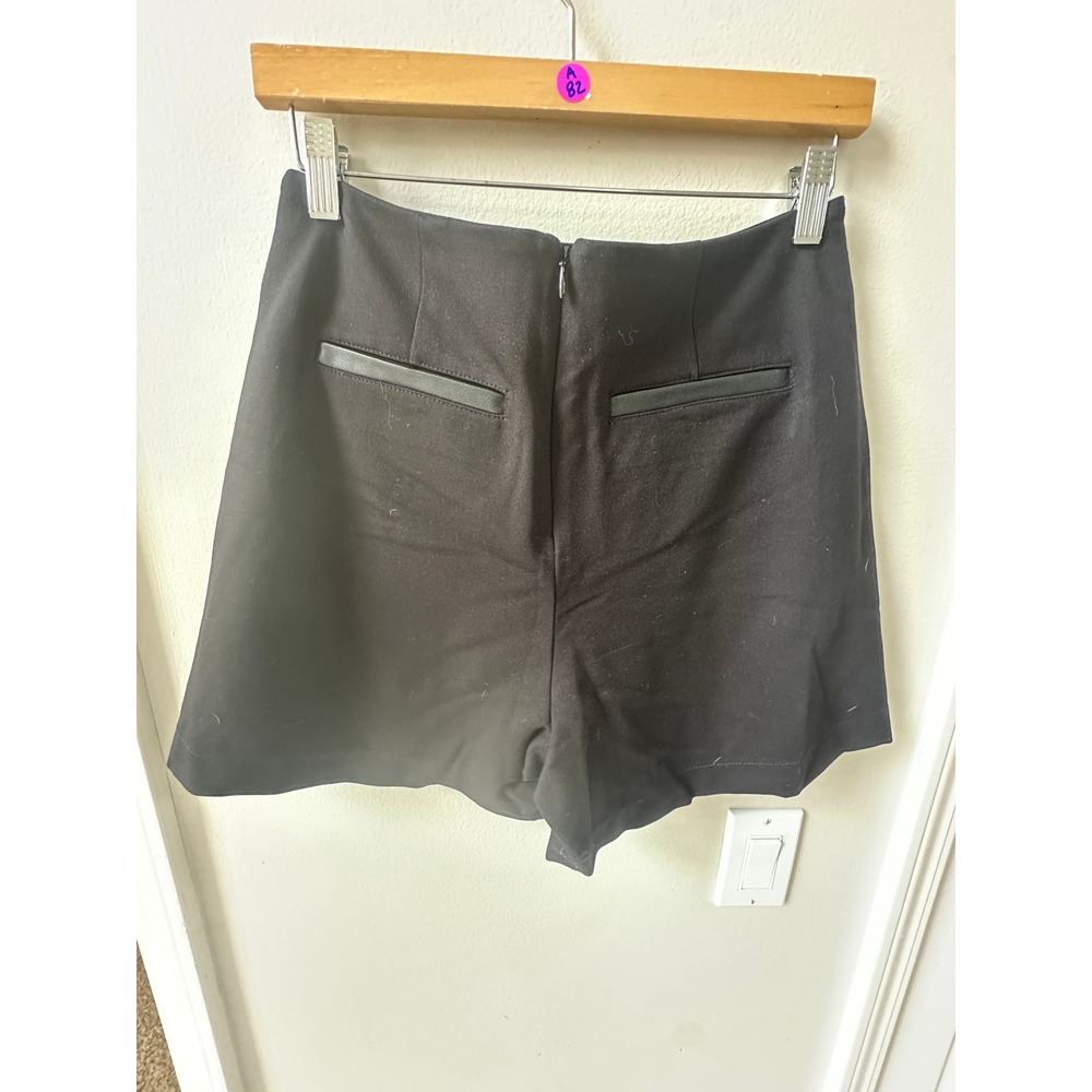 Cabi Jett Skort 4585 Black Faux Leather Front Ponte Back Mini Skirt Fall 2023 6 - Picture 4 of 6
